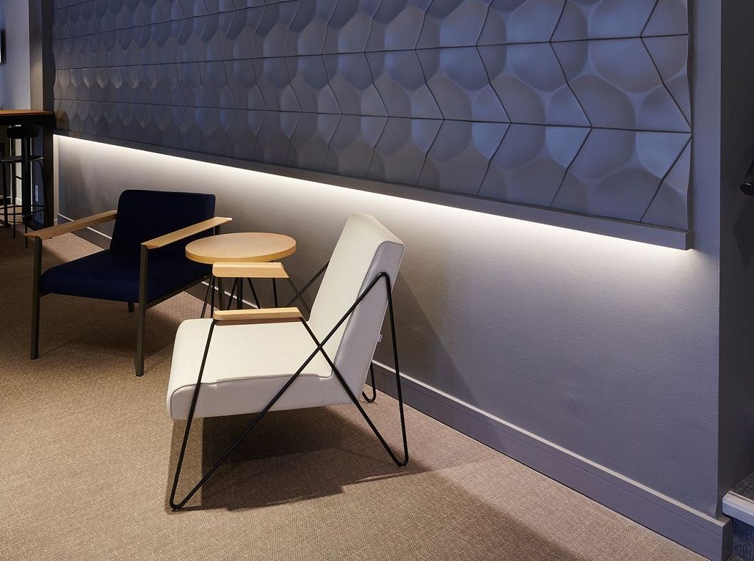 Individuelles LED-Lichtdesign mit Bodenausleuchtung