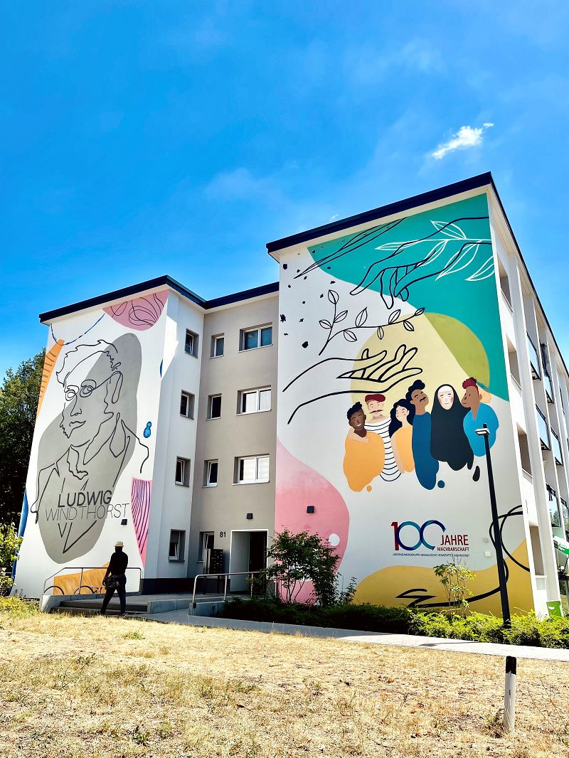 fassadenmalerei-hausfassaden-in-frankfurt-von-kuenstlern-gestaltet-florian-erb-1